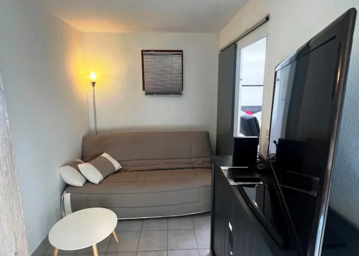 Sunset Joli 3 Pieces Avec 2 Alcoves Clim Vue Piscine Rochelongue Cap D'agde Agde