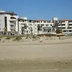 Sunset Joli 3 Pieces Avec 2 Alcoves Clim Vue Piscine Rochelongue Cap D'agde
