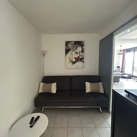 Sunset Joli 3 Pieces Avec 2 Alcoves Climatisation Et Wifi Vue Piscine Rochelongue Cap D'agde Apartman *