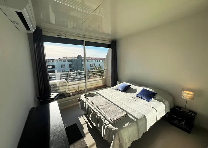 Sunset Joli 3 Pieces Avec 2 Alcoves Clim Vue Piscine Rochelongue Cap D'agde